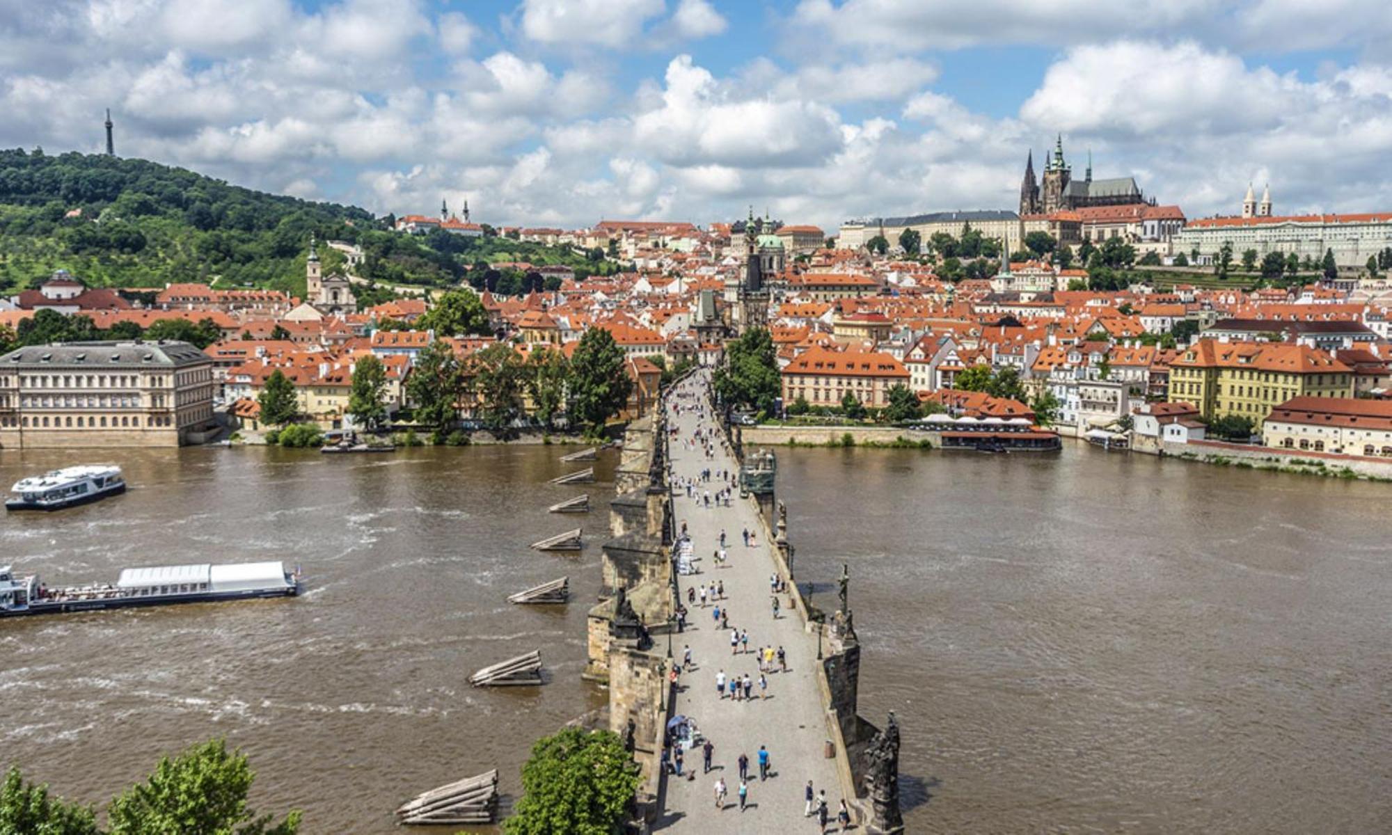 Apartment With Balcony And Parking Near The Prague Museum Exteriör bild
